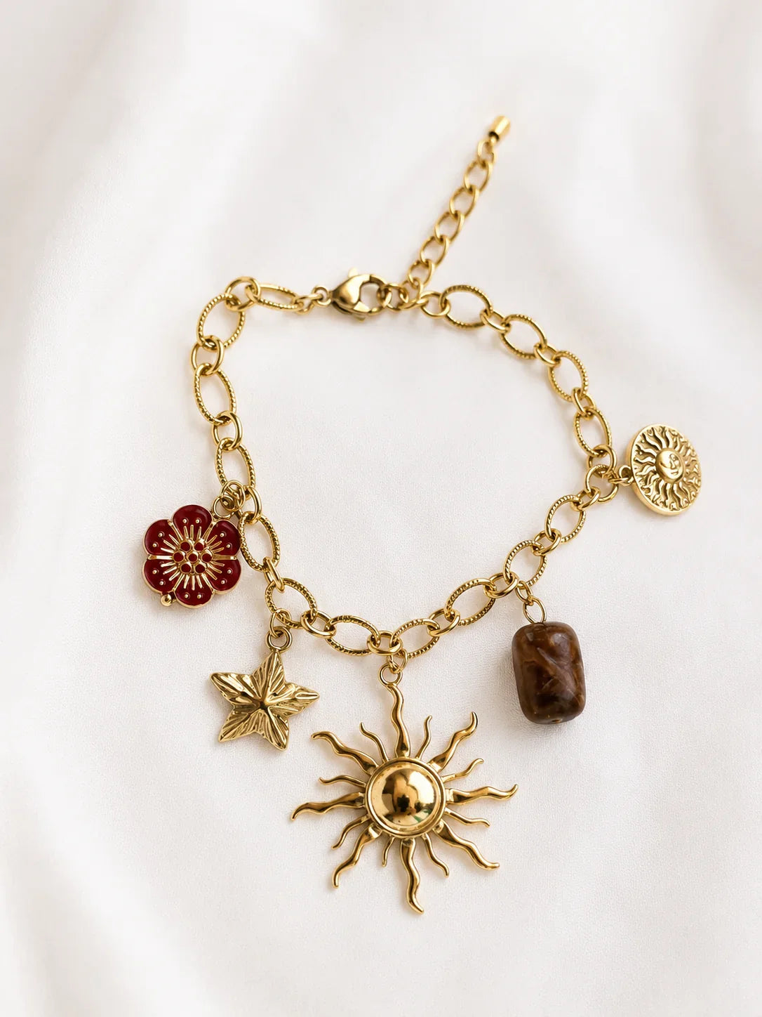 Bracelet Sunny bohème à breloques dorées - Lys Paris
