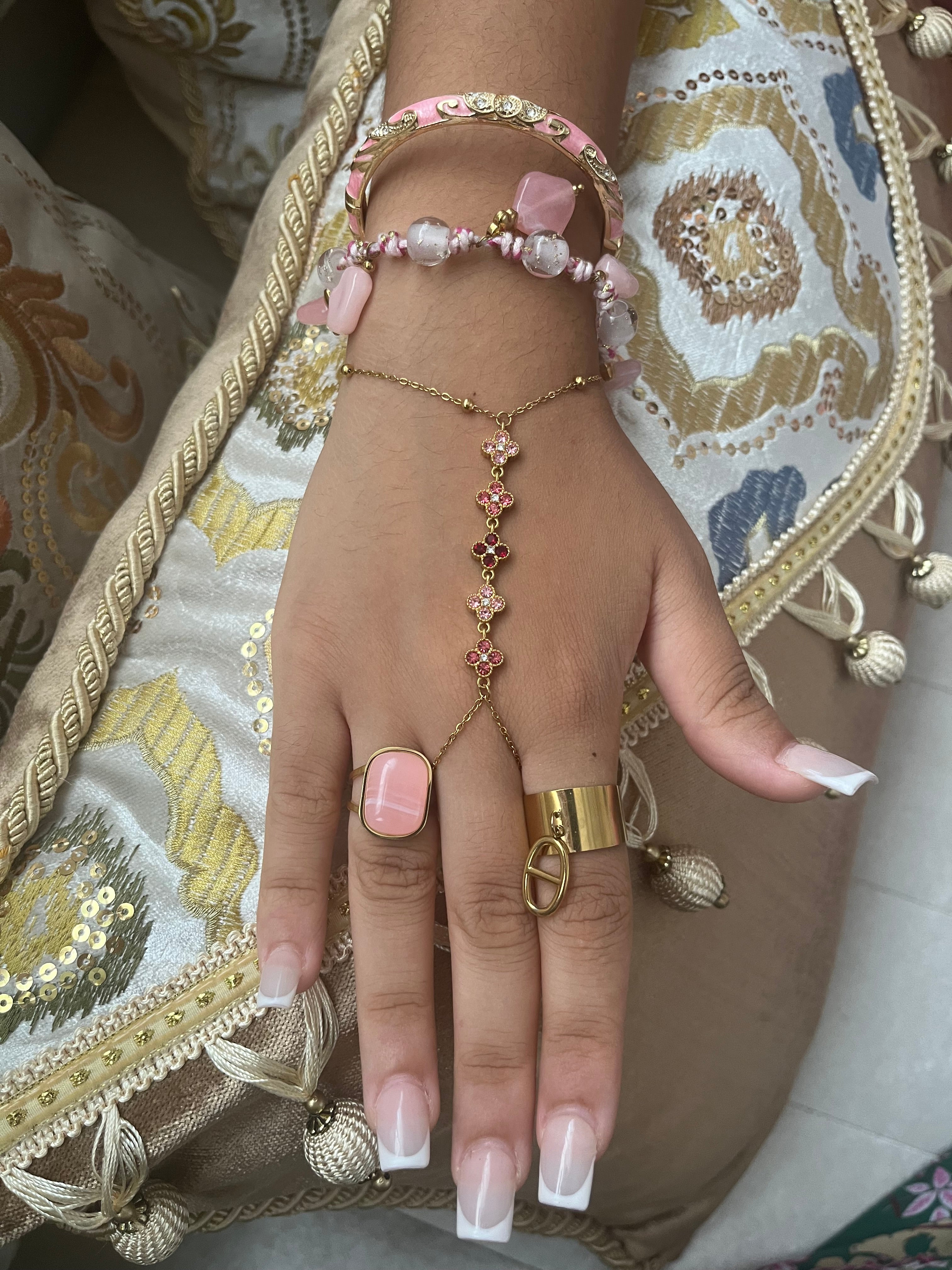 Set Rose & Gold - bague Charms, bague Quartz, chaîne de main Trèfle, jonc Sunset et bracelet Quartz - Lys Paris